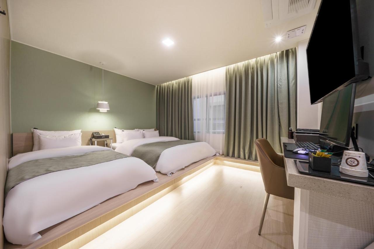 Hotel Maria Phjongthek Kültér fotó
