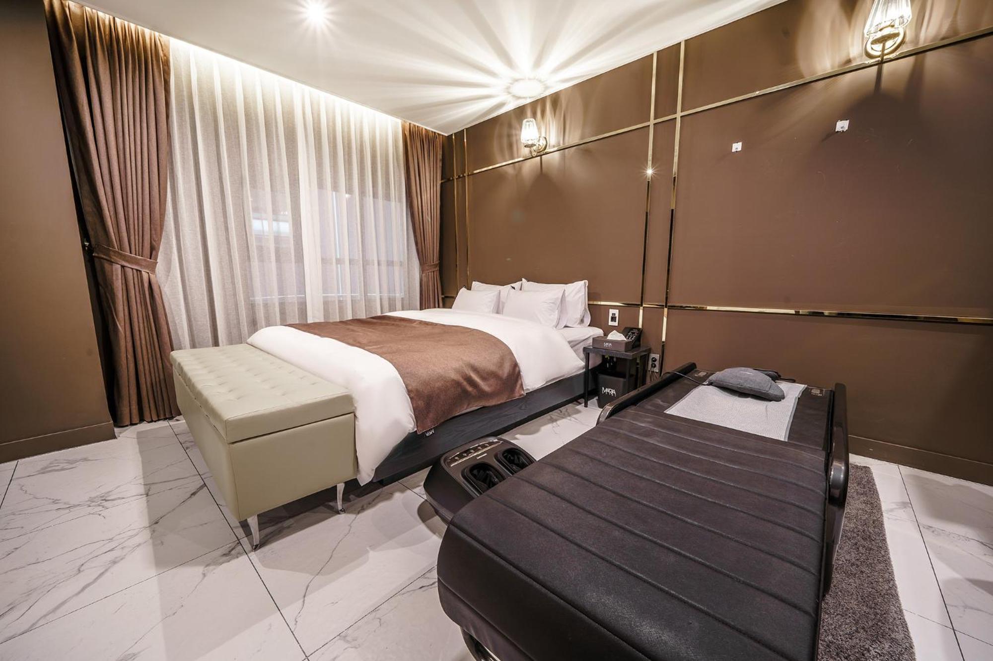 Hotel Maria Phjongthek Kültér fotó