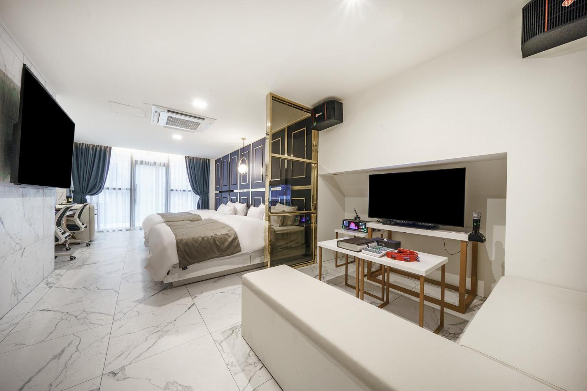 Hotel Maria Phjongthek Kültér fotó